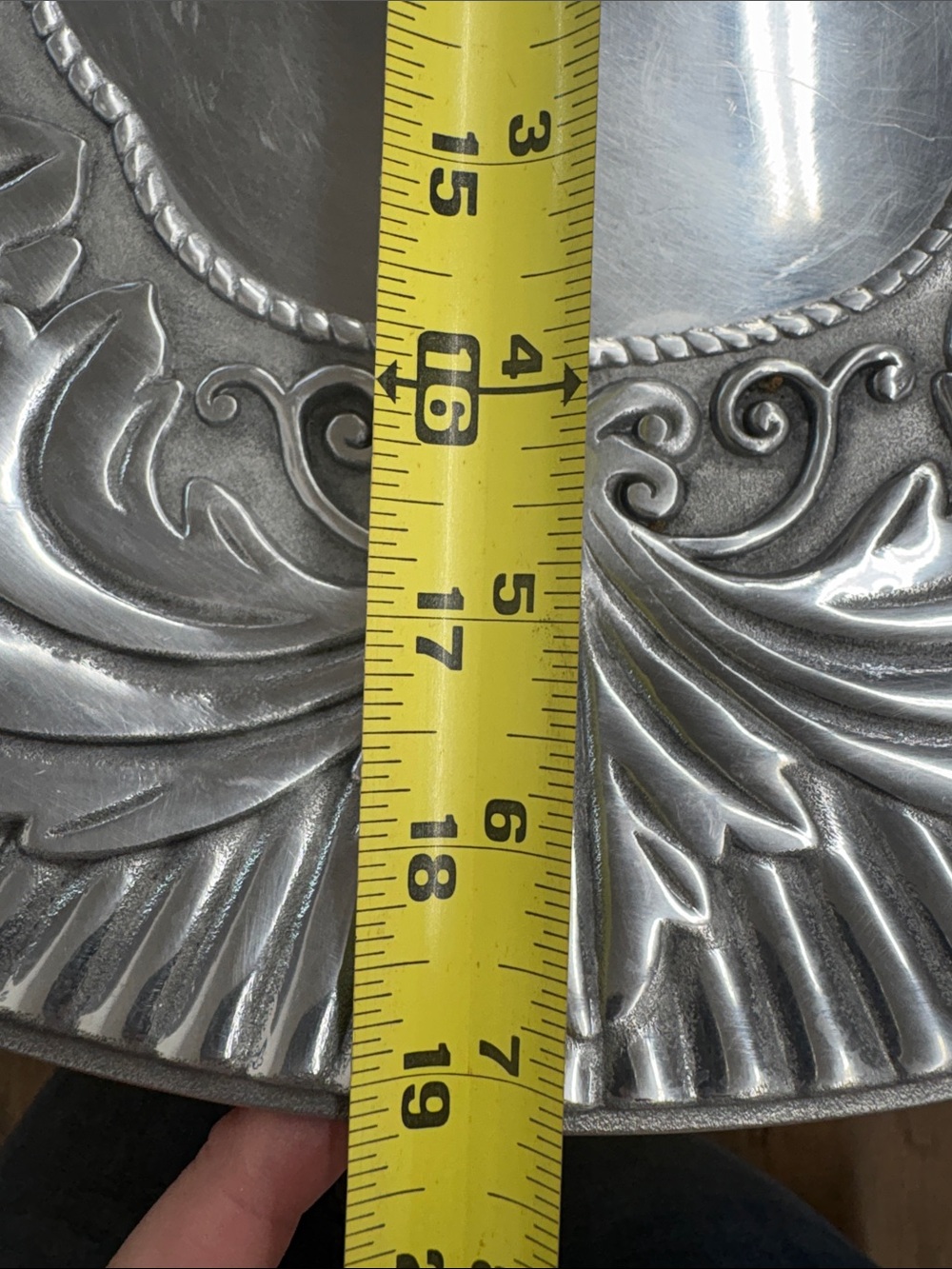 Ornate Silver-Tone Leaf Vanity Tray - Picture 2 of 7